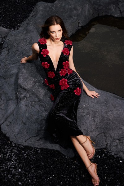 Rochie maxi cu flori fără mâneci Kimivi Deep-V